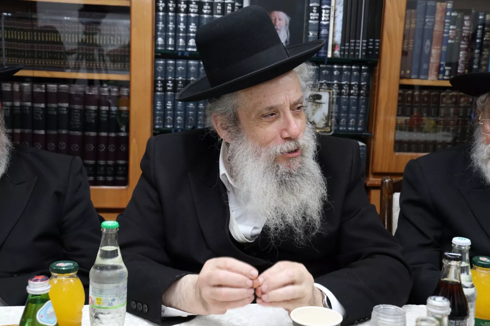 תיאור אפשרי של תמונה: זייברט